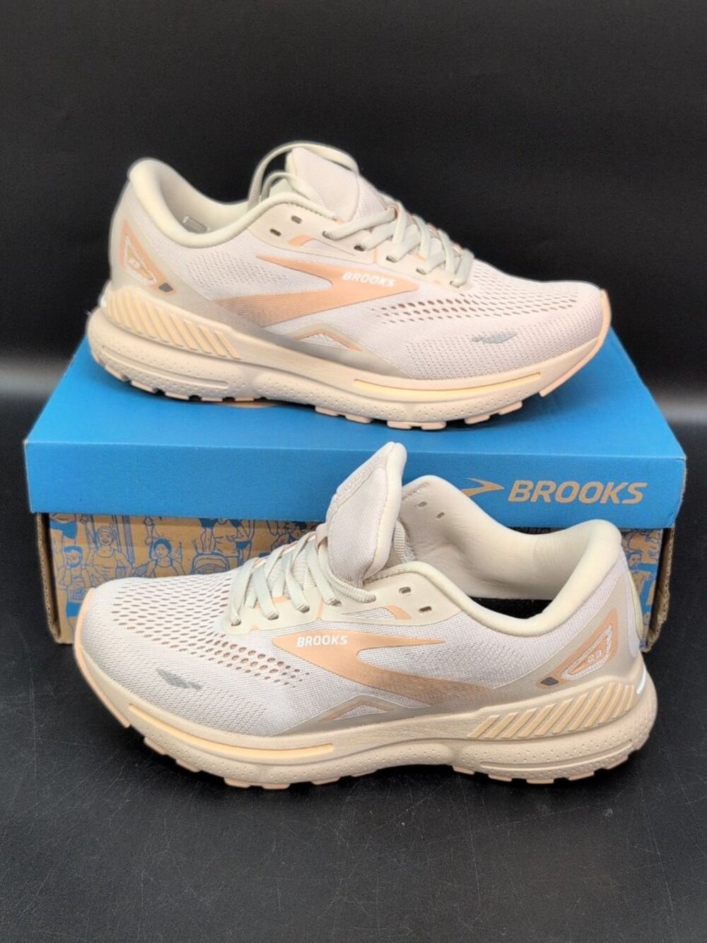 Brooks Adrenaline GTS 23 Comfortable Running Shoes US 9B Crystal Grey Pink